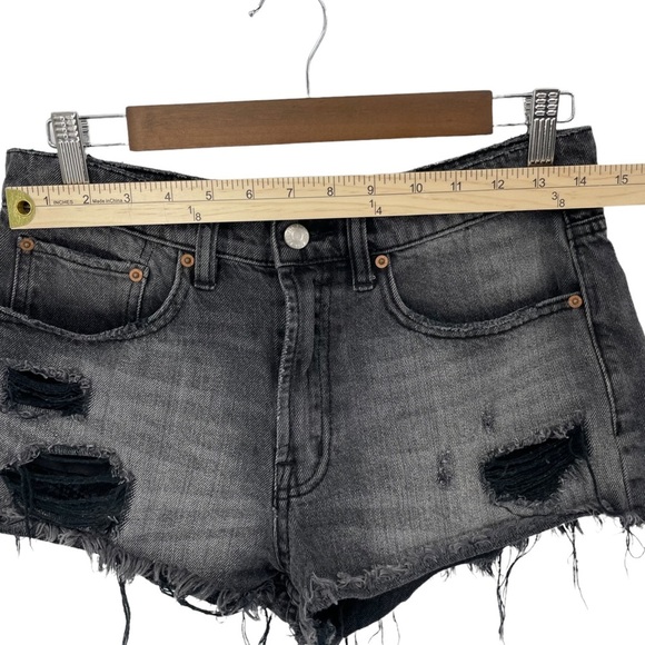 BDG Essential Mid Rise Distressed Black Cut Off Denim Shorts Size 28 - Picture 9 of 11